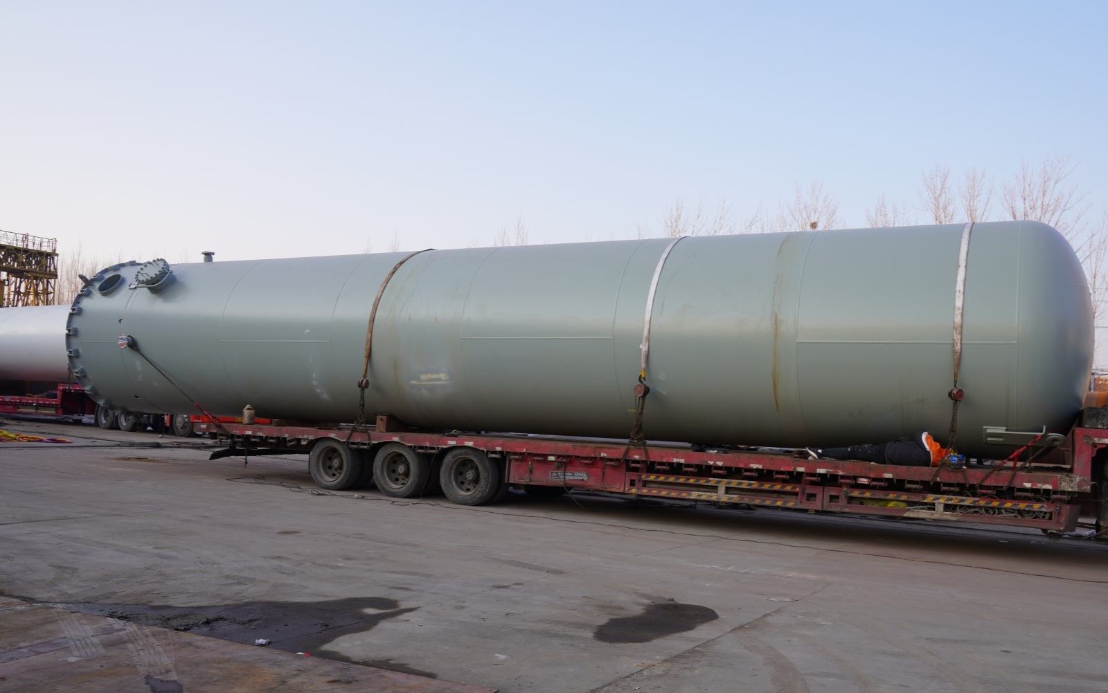 儲(chǔ)罐容器_壓力容器_低溫儲(chǔ)罐_菏澤花王壓力容器